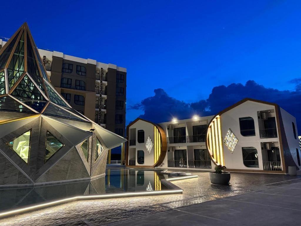 At Ayutthaya Hotel Exterior photo