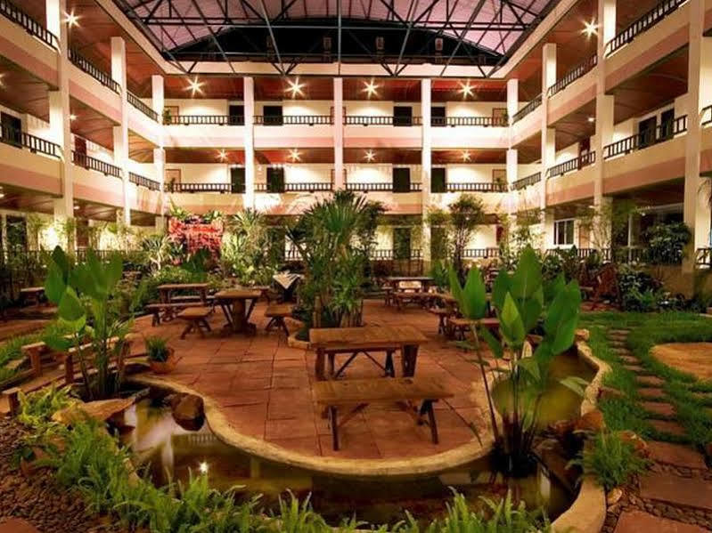 At Ayutthaya Hotel Exterior photo